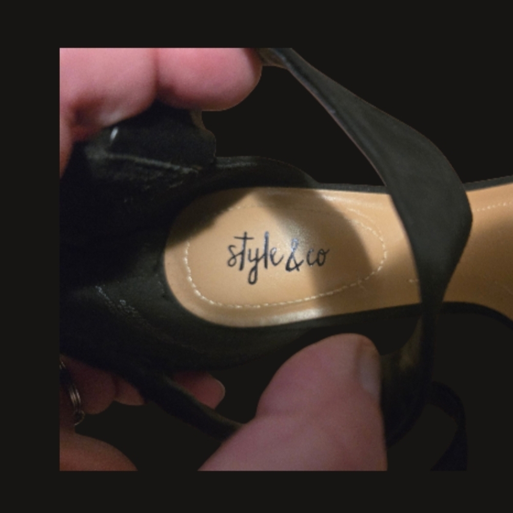 Style & Co. Black and Silver Heels-Size 7.5 - Picture 2 of 5